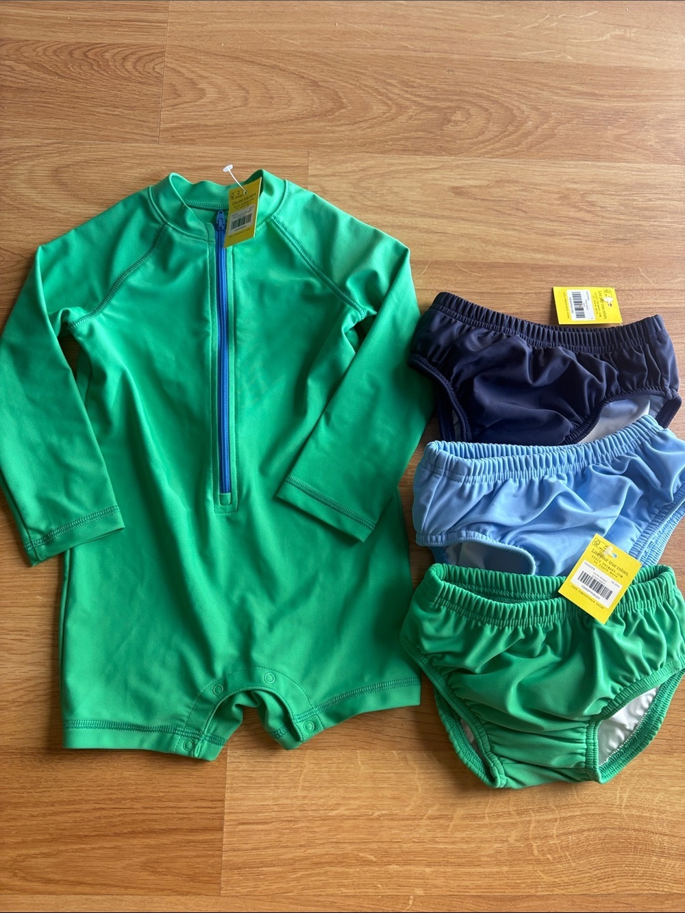 Primary rashguard toddler 18-24 size 2T swim swim underwear bathing suit summ